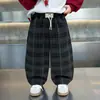 Conjunto Elegante Infantil 2006 Primavera y Otoño 2026 Nuevo Estilo Ropa de Otoño para Niños Sudadera Pantalones a Cuadros Celebridad de Internet Conjunto de Dos Piezas