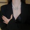 Colar de pérolas borboleta incrustado de diamantes de luxo leve estilo francês, corrente de clavícula feminina, elegante e moderna, joias de alta qualidade