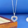 Collar de Plata de Ley S925 con Colgante de Corazón Melocotón de 7 mm en Forma de Corazón, Diseño de Nicho, Accesorios de Joyería de Plata Incrustados de Conejo Único para DIY