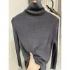 Camiseta básica de cuello alto de lana fina para mujer, nuevo estilo de principios de otoño, corte ajustado, simple y elegante, tejido de punto de alta gama para usar en capas