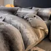 Conjunto de quatro peças de estilo luxuoso com pele sintética de coelho, inspirado em Melard, e um conjunto de três peças de veludo de leite para e-commerce transfronteiriço de comércio exterior