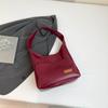 Bolsa Feminina 2025 Novo Estilo Fashionável Grande Capacidade Bolsa de Ombro Versátil Casual Elegante Bolsa Tote para o Trabalho Primavera Simples