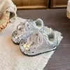 Zapatos para caminar de bebé, zapatos para niñas, nueva colección primavera/otoño 2026, zapatos para bebé de suela blanda, zapatos de lunares para niñas con cierres de velcro, tenis para niños pequeños