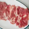 Lonchas de Cerdo Flor de Ciruelo (Tiernas Rodajas de Cerdo) Bolsa de 1 kg Productos Curtidos Congelados Rápidamente Productos Semiacabados Ingredientes para Hot Pot de Chongqing Venta al por Mayor