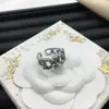 Anillo Ajustable Dior/Dior Best-Seller Transfronterizo Letra Cd para Mujer, Anillo Abierto de Latón Vintage Abeja Lujo Ligero Europeo y Americano