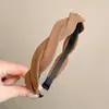 Linda diadema de felpa de dibujos animados para mujer, especialmente diseñada para lavarse la cara y aplicar mascarillas faciales, diadema de corona alta, lista para fotos, crea una atmósfera elegante