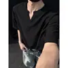 Camiseta Masculina de Verão Estilo Preguiçoso Gola V Pequena cleanfit Textura Retrô Manga Curta Secagem Rápida Tamanho Grande Camisa Versátil para Usar por Baixo