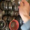 A Fábrica Yuan Jianzhan de Jianyang leva grandes quantidades de mercadorias para transmissão ao vivo com a caneca de mestre para queima manual a lenha e forno elétrico Zhan Shuiji para entrega.