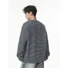 Camiseta de manga larga a rayas con cuello Henley estilo americano, unisex, corte holgado y relajado, perfecta para usar en capas en otoño