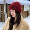 Gorro de Punto de Felpa con Bordado de Gato Lindo para Mujer Otoño Invierno Nuevo Cálido Protección para Orejas Super Versátil Cortavientos Gorro de Lana