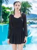 Novo maiô de manga comprida com proteção solar para mulheres, um modelo elegante e modelador estilo vestido de peça única que cobre a barriga, disponível em tamanhos grandes, perfeito para águas termais, natação e um look de resort.