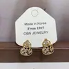 Pendientes de Cobre y Circonita de Estilo Ins de Alta Gama para Mujer, Nuevo Estilo de Nicho, Pendientes Elegantes con un Toque de Lujo Ligero, Accesorios para Orejas con Aguja de Plata