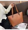 Bolsa Grande Sacola de Compras Feminina 2021 Nova Moda Europeia e Americana Simples Atmosférica Bolsa de Ombro Couro Macio Texturizado Bolsa Tote para o Dia a Dia