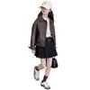 Jaqueta de couro feminina, novo estilo primavera 2026, estilo retrô americano estiloso, estilo Hong Kong, jaqueta de couro biker desgastada, resistente ao vento