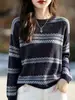 Suéter retro de jacquard para mujer con cuello redondo, patrón texturizado para primavera/otoño, top de punto adelgazante y versátil para el trabajo