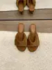 Primeiro encontro Jipo e sandálias de dedo aberto estilo retrô, peludas, com uma tira, sandálias femininas, novo estilo outono, com saia, sapatos de noite