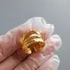 Anillo de Estilo Minimalista Chapado en Oro Real con Textura Irregular Hueca y Acabado Texturizado