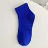 Meias Curtas Cor Lisa O Ano Todo Meias Brancas Meias Femininas Esportivas Preto Ins Tendência Feminina Absorventes de Suor Respiráveis Meias Esportivas