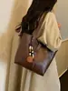 Bolso tote de moda retro de gran capacidad para mujer, nuevo estilo 2026, bolso de hombro versátil, bolso de axila, bolso para el trabajo