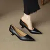 Tacones Altos Minimalistas de Mujer Estilo Francés Retro Burdeos Puntiagudos de Boca Baja con Tacón Fino de 6 cm