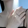 Anillo Abierto Ajustable de Flor y Perla a la Moda y Exquisito, Diseño Dulce y Moderno, Joyería de Nicho, Estilo Nuevo