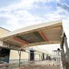 Toldo Eléctrico Retráctil Grande Personalizado Cancha de Baloncesto al Aire Libre Fábrica de Toldos Eléctricos Retráctiles Techo de Pasillo de Fábrica Toldo Eléctrico