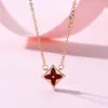 Joyería Cuadrada Trébol de Cuatro Hojas Nácar Collar para Presbicia para Mujer Lujo Ligero Moda Temperamento Gama Alta Ágata Roja Cadena para Clavícula