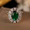 Diseño de Lujo Anillo Redondo Forma de Gota de Agua Plata de Ley S925 Esmeralda Rojo Sangre de Paloma Estilo Celebridad Femenina Anillo de Joyería para la Mano Anillo
