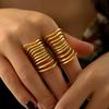 Anillo de dedo con forma de hueso de oro real chapado en acero inoxidable exagerado retro con línea hueca multicapa para viajeros de moda europea y americana