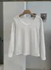 Camiseta básica de manga larga ajustada de color liso con cuello en U y hombros rectos para mujer KEKEZOON 8800