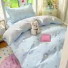 2026 Novo Desenho Animado Algodão Lençol de Cama de Estudante Conjunto de Três Peças Lençol com Elástico 100% Algodão Capa de Colcha Solteiro Roupa de Cama para Dormitório