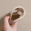 Populares chanclas de cristal de suela plana para mujer, adecuadas para salidas de verano y viajes, sandalias de dedo simples para la playa