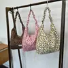 Bolso Versátil Grande de Hombro y Cruzado para Mujer Estilo Coreano Dulce y Moderno Modelo Nuevo 2026 para la Escuela y el Trayecto Bolso de Mano