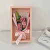 Dia dos Namorados Flor de Sabão Dia das Mães Presente Flor de Sabão Cravo Caixa com 3 Peças Pequeno Buquê Presente de Inauguração