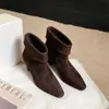 Botines de Piel de Cordero de Alta Calidad 2026 Otoño Nuevos Botines Retro de Punta Cuadrada Moda Temperamento Botas de Mujer con Dobladillo
