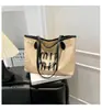 Bolso Retro de Axila Transfronterizo para Mujer 2025 Nueva Moda Bolso de Mano Casual Bolso de Hombro Personalizado con Letra