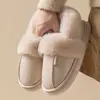Bolsa Impermeable de Superficie de Cuero Simple Zapatillas de Algodón con Tacón para Mujer Invierno con Más Terciopelo Calientes Antideslizantes Suela Gruesa Ropa de Casa para Pareja Zapatos de Algodón