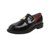 Outono Novo Couro Genuíno Camélia Fivela Dourada Cabeça Redonda Slip-on Mocassins De Salto Grosso Estilo Britânico Feminino Sapatos Pequenos De Couro Sapatos De Camada Única