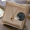 Nueva cadena de clavícula de lujo estilo coreano, collar versátil de acero de titanio de moda para mujer, colgante simple clásico de circón, accesorio versátil