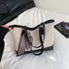 Bolsa Tote Grande Capacidade Transfronteiriça Nova 2025 para Mulheres, Bolsa de Ombro Fashion e Simples, Bolsa de Mão de Alto Valor para o Dia a Dia