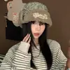 Sombrero Lei Feng de Felpa con Visera y Letras, Atmósfera de Otoño e Invierno, para Mujer, Estilo Coreano, Casual, Versátil, Moda, Cálido, Protección para los Oídos