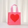 Bolsa de Embalagem para Presente Casual Seis Cores Coração Tema Dia dos Namorados Bolsa Não Tecida Bolsa Tote para Presente de Festa e Feriado