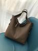 Bolsa Feminina Europeia e Americana Genuína de Couro Transfronteiriça 2026 Novo Modelo Bolsa de Mão de Couro Bovino de Primeira Camada Bolsa de Ombro Transversal Feminina 8308 Moda Leve