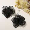 Malla de estilo coreano, suave y elegante, con pedrería y flores de camelia, versátil para DIY, liga para el cabello, pinza de tiburón, accesorio para ropa y cabello.