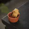 Mascota de té de arcilla púrpura: tigre acostado, exquisito y lindo, cerdito de baño creativo, hecho a mano, adecuado para colección de té, decoración de mesa de té, adorno de sala de té