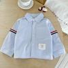 Camisas Estilo Coreano para Niños 2026 Nuevas Llegadas Primavera y Otoño Niños y Niñas Camisas de Bolsillo a Rayas Camisas Holgadas para Bebé Venta al por Mayor
