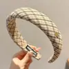 Diadema de Esponja Color Café Otoño Invierno para Mujer Estilo Coreano Uso Diario Versátil Diadema Alta para la Frente para Lavarse la Cara Atadura de Pelo Pinza para el Cabello