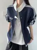 Jaqueta color-block com retalhos estilo college americano, estilo boyfriend, gola alta, para homens, jaqueta esportiva tendência com três listras, jaqueta de beisebol de primavera