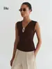 Chaleco de punto ajustado para mujer, hecho a mano con ganchillo, con botón de concha, diseño de cuello en V y encaje, sin mangas