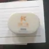 Traje de cuidado de productos desechables para hotel al por mayor artefacto para lustrar zapatos esponja redonda lustrador de zapatos portátil para viajes al aire libre